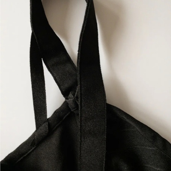 WOW Couture Black Crop Top Sizes 10 & 12 - Picture 4 of 4